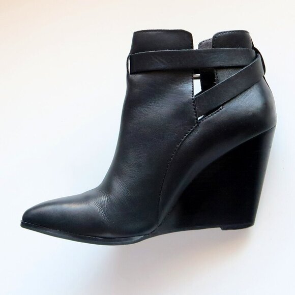 Seychelles Anthropologie Black Leather Pointy Toe Wedge Heel Ankle Boots Booties - Picture 9 of 16